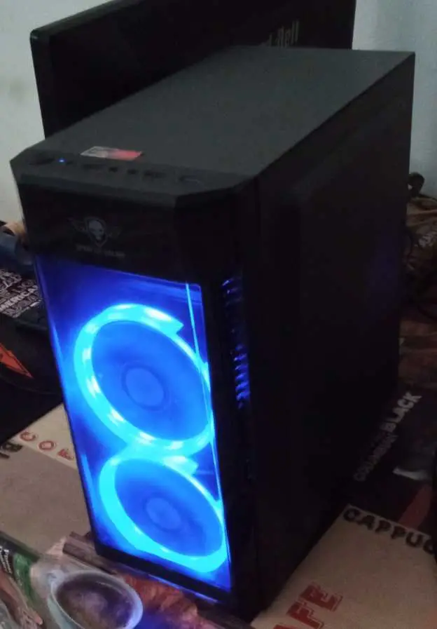  PC gamer presque neuf Ryzen 5 4600G 16Gb Ram 768Gb SSD à Manouba - Photo 3