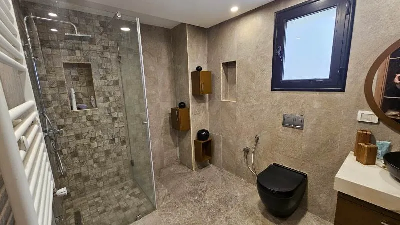  A vendre local commercial fond et murs 