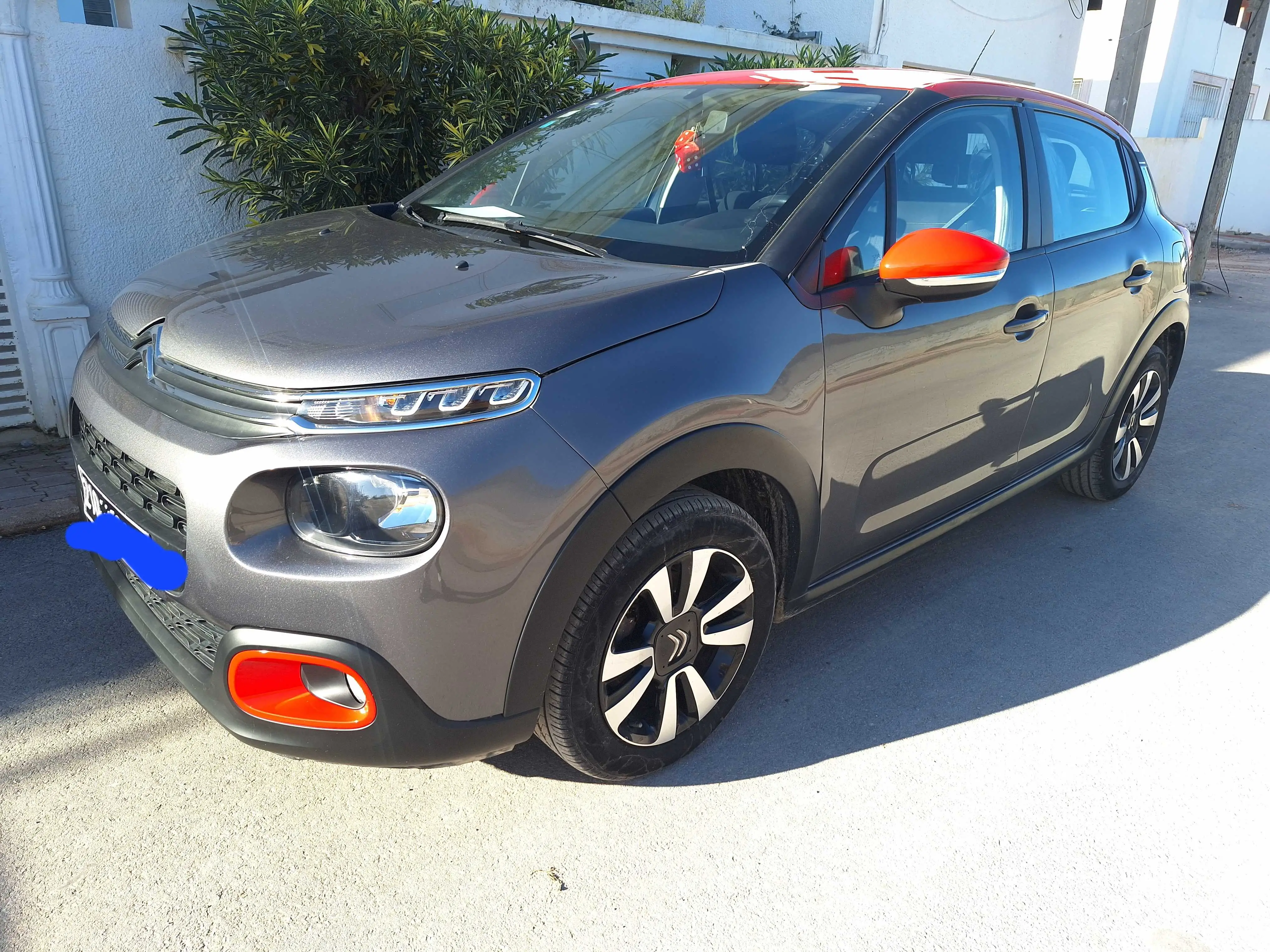  Av Citroën c3 à Tunis - Photo 2