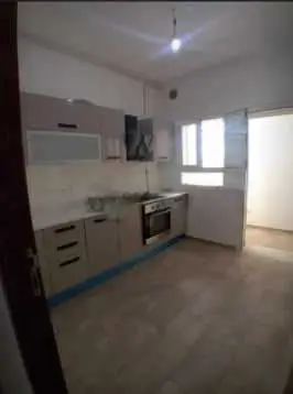  A Louer Etage De Villa S+3 Meublé En 2éme étage Située à Néapolis, Nabeul 