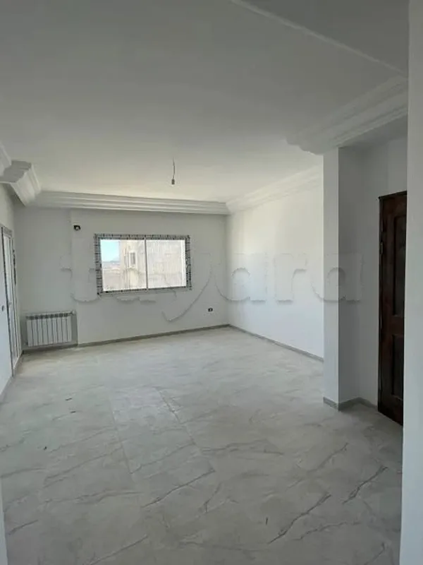  location s2 3éme étage borj baccouche 1100dt à Ariana - Photo 3