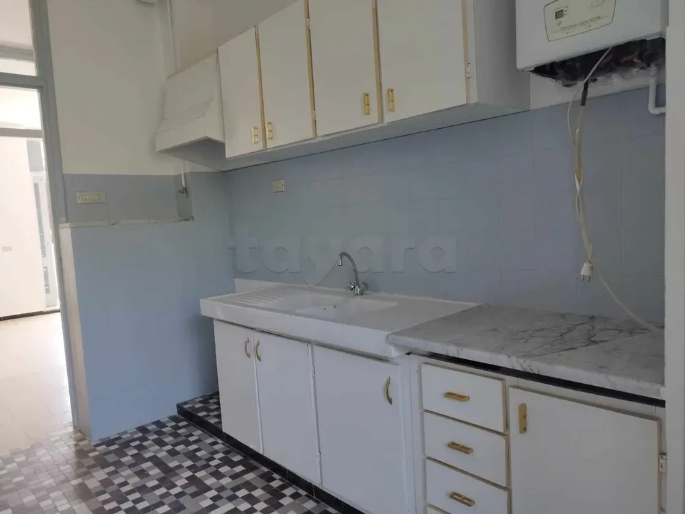  location d'un appartement s3 cité mahrajene 1400dt à Tunis - Photo 3