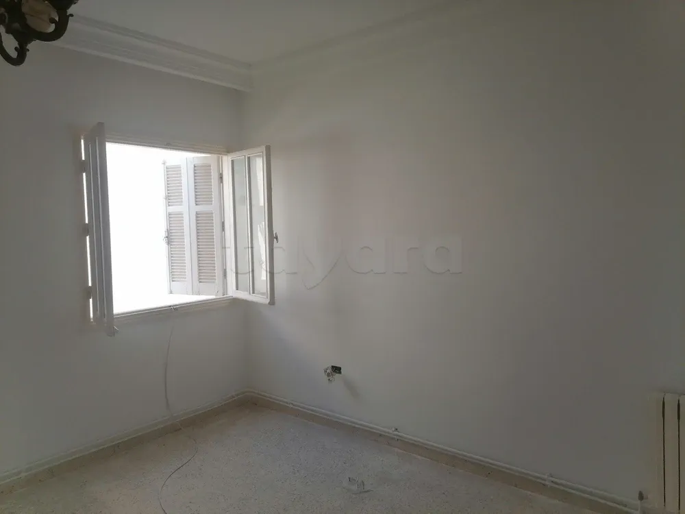  location d'un appartement s2 1ére étage menzah 9b 900dt à Tunis - Photo 3