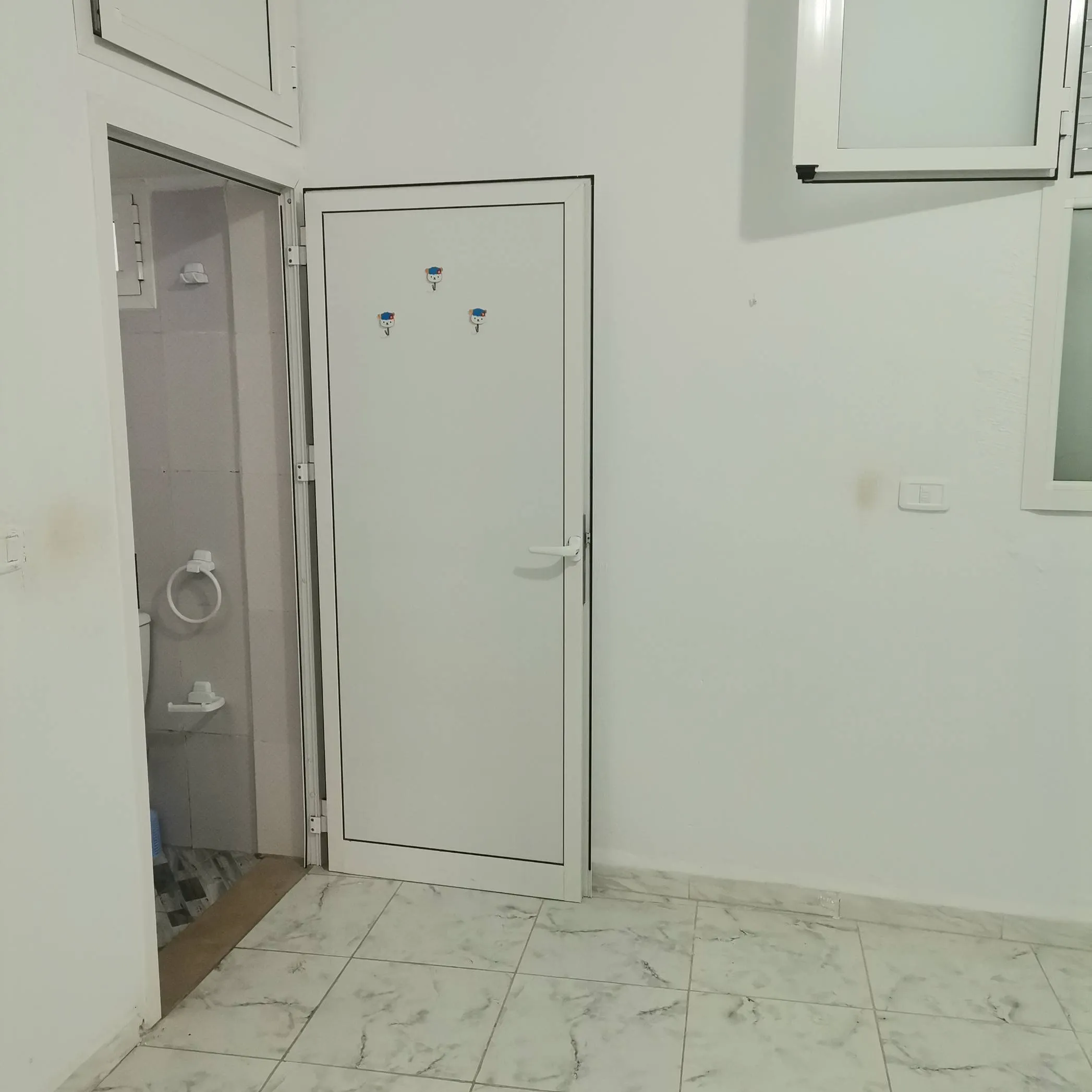  location studio s1 rdc menzah 9a 650dt à Tunis - Photo 3