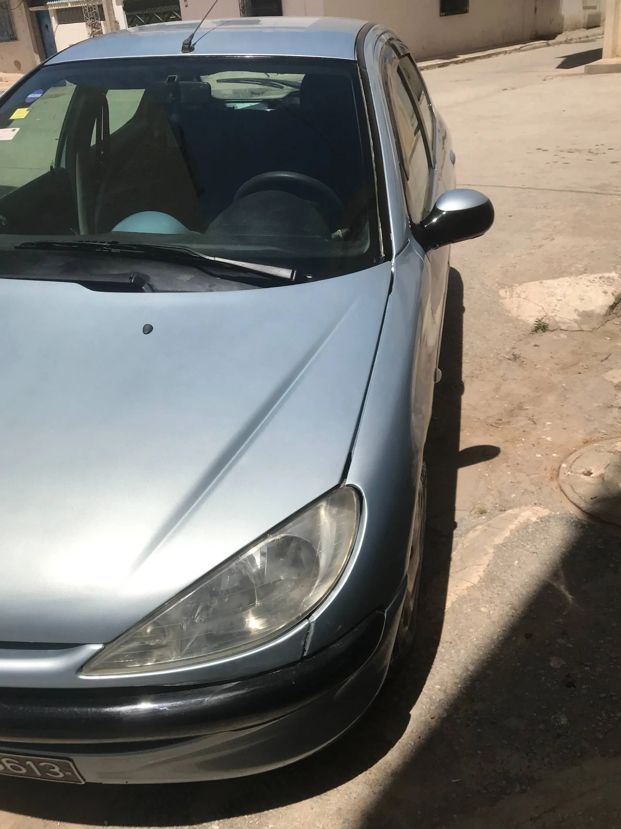  206 PEUGEOT FRANCAISE à Tunis - Photo 3