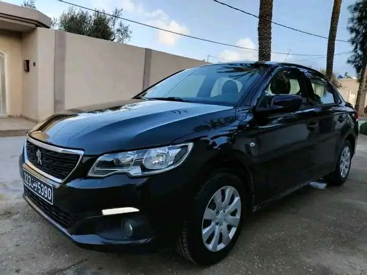  PEUGEOT 301 PREMIÈRE MAIN TRÈS PROPRE à Bizerte - Photo 2