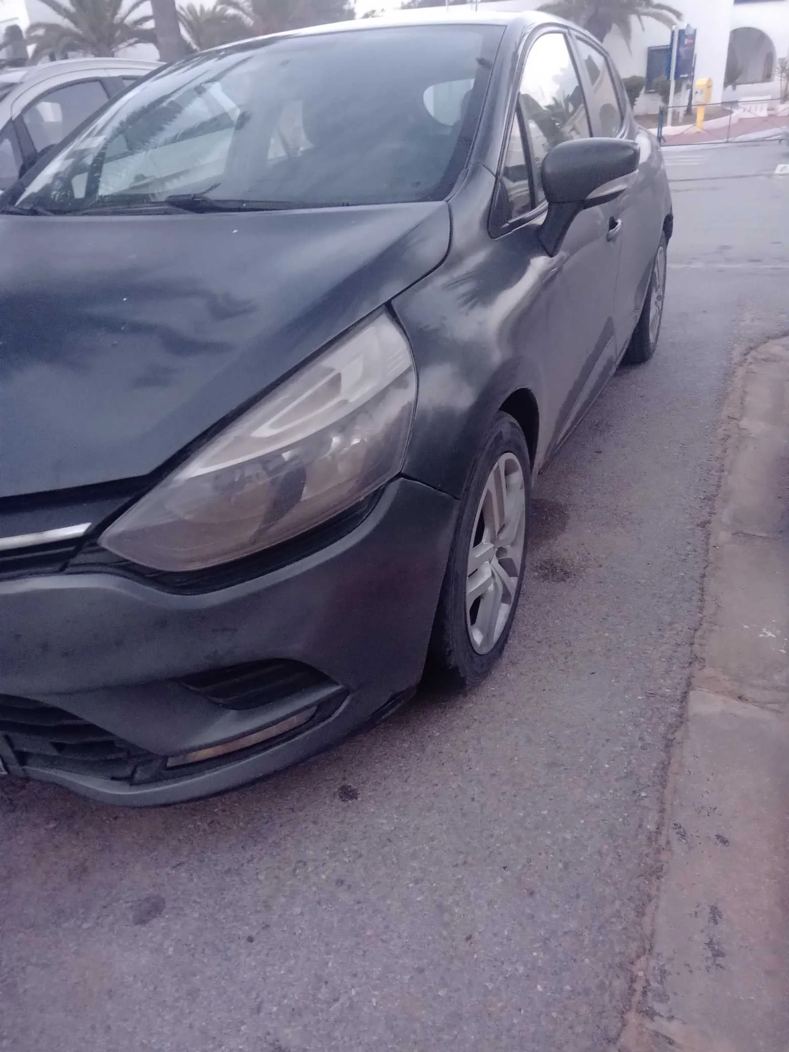  Clio 4 a vendre 1ere main à Monastir - Photo 2