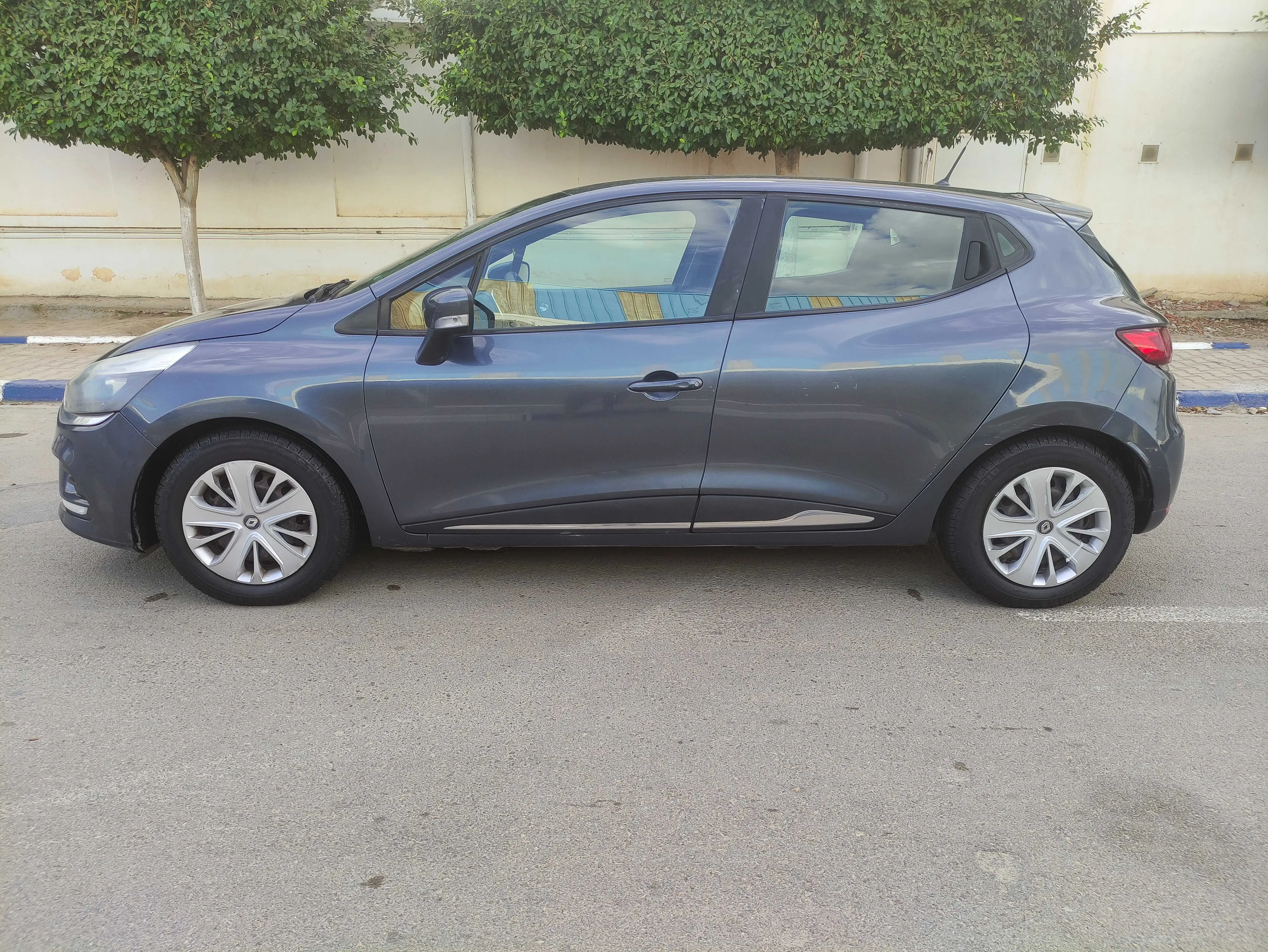  Clio dynamique à Zaghouan - Photo 3