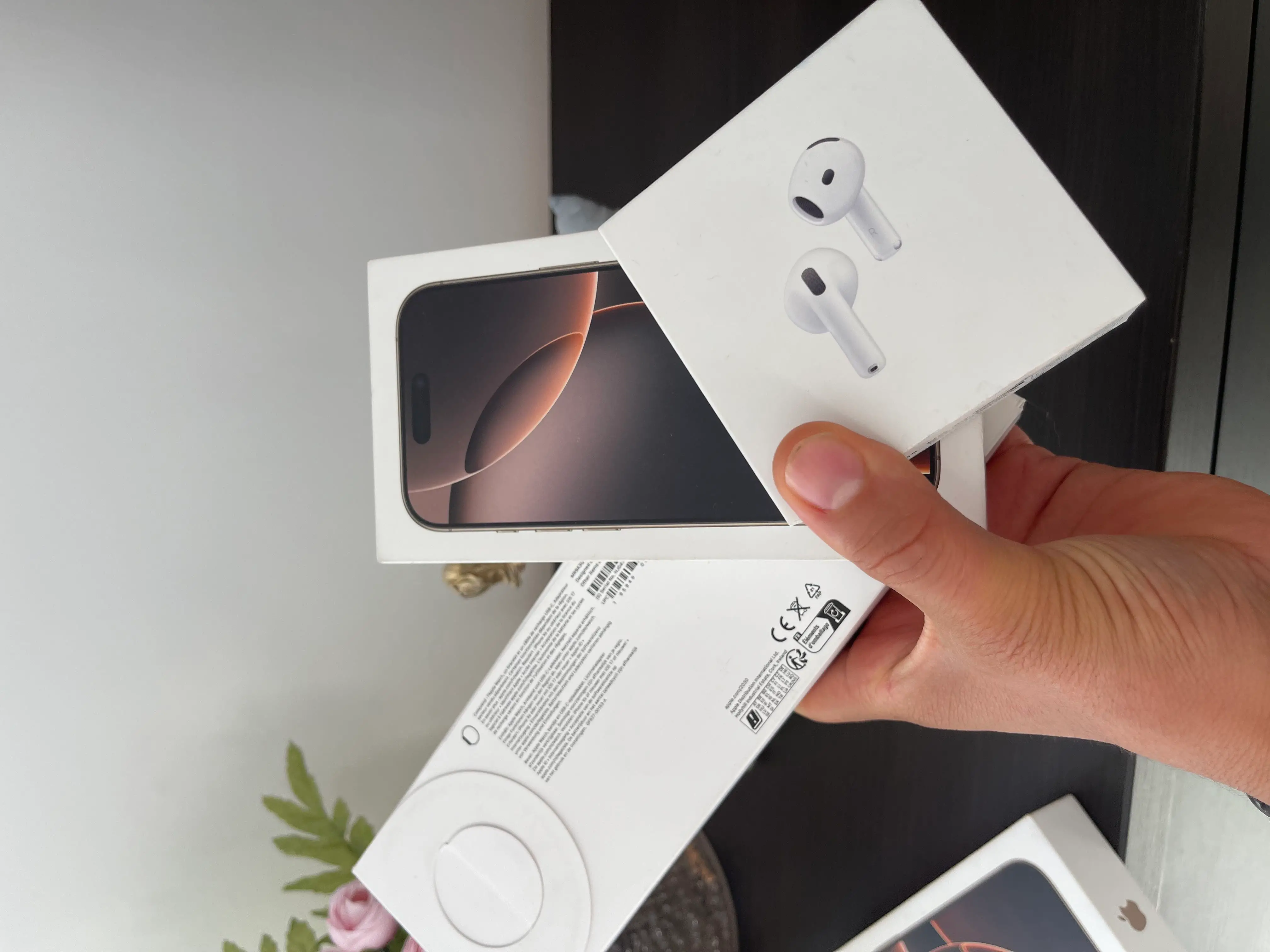  Iphone 16 pro max cacheté à Ariana - Photo 2