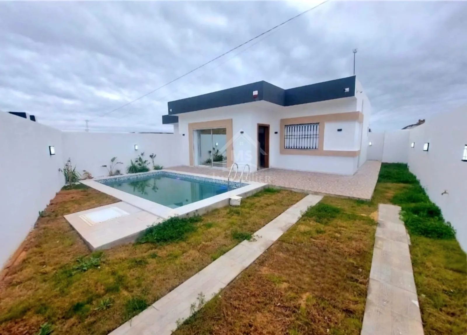  Une villa toute neuve avec piscine à vendre à Hammamet Sud 51355351 à Nabeul - Photo 2