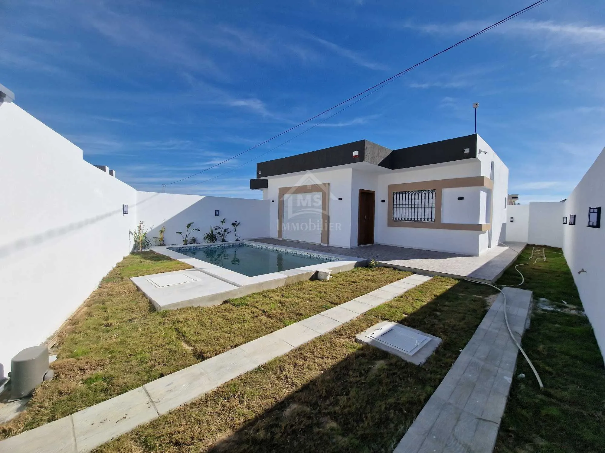  Une villa toute neuve avec piscine à vendre à Hammamet Sud 51355351 à Nabeul - Photo 3