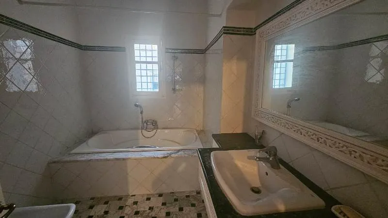  À Vendre terrain de 489m² situé à Chatt meriem Koussour Gharnata 