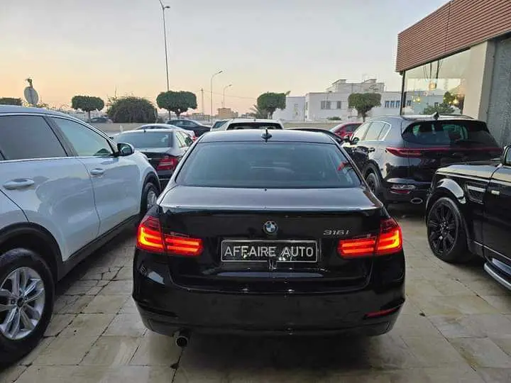  BMW 316I à Tunis - Photo 3