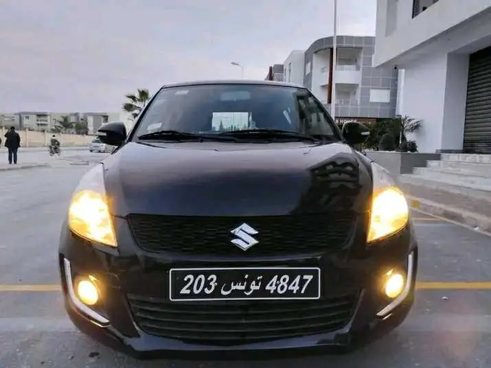 Nissan Micra Essence 2013
