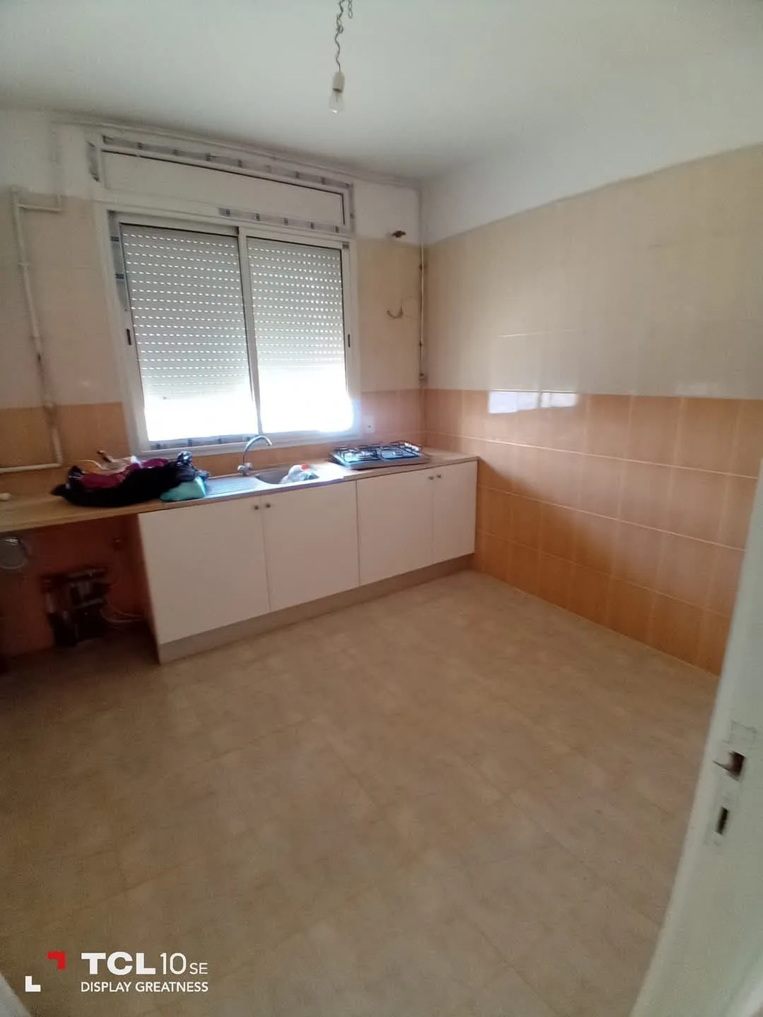  location appart s2 3éme étage manar1 750dt à Tunis - Photo 3