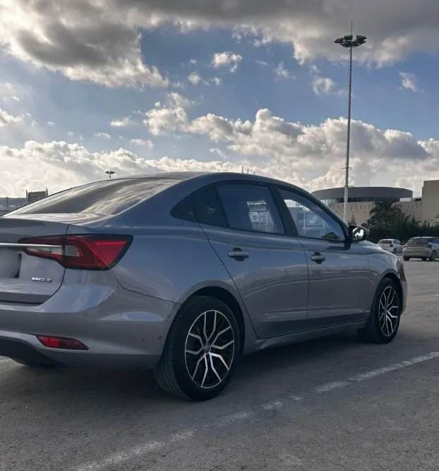  Voiture MG5 à Manouba - Photo 2