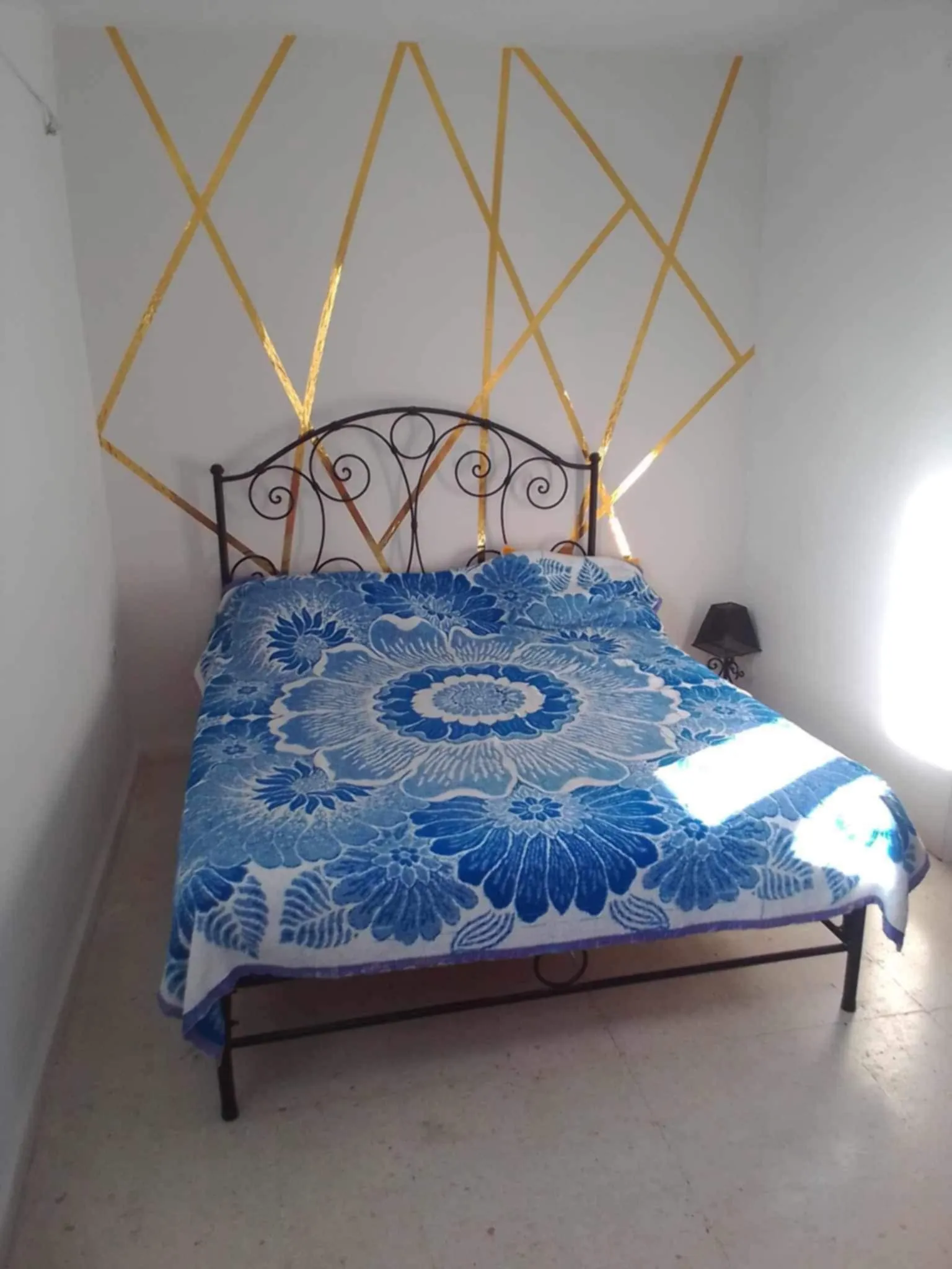  Borj cedria à louer un Appartement haut standing ; Salon + Salle de séjour +3 pièces + 1 salles de bains 