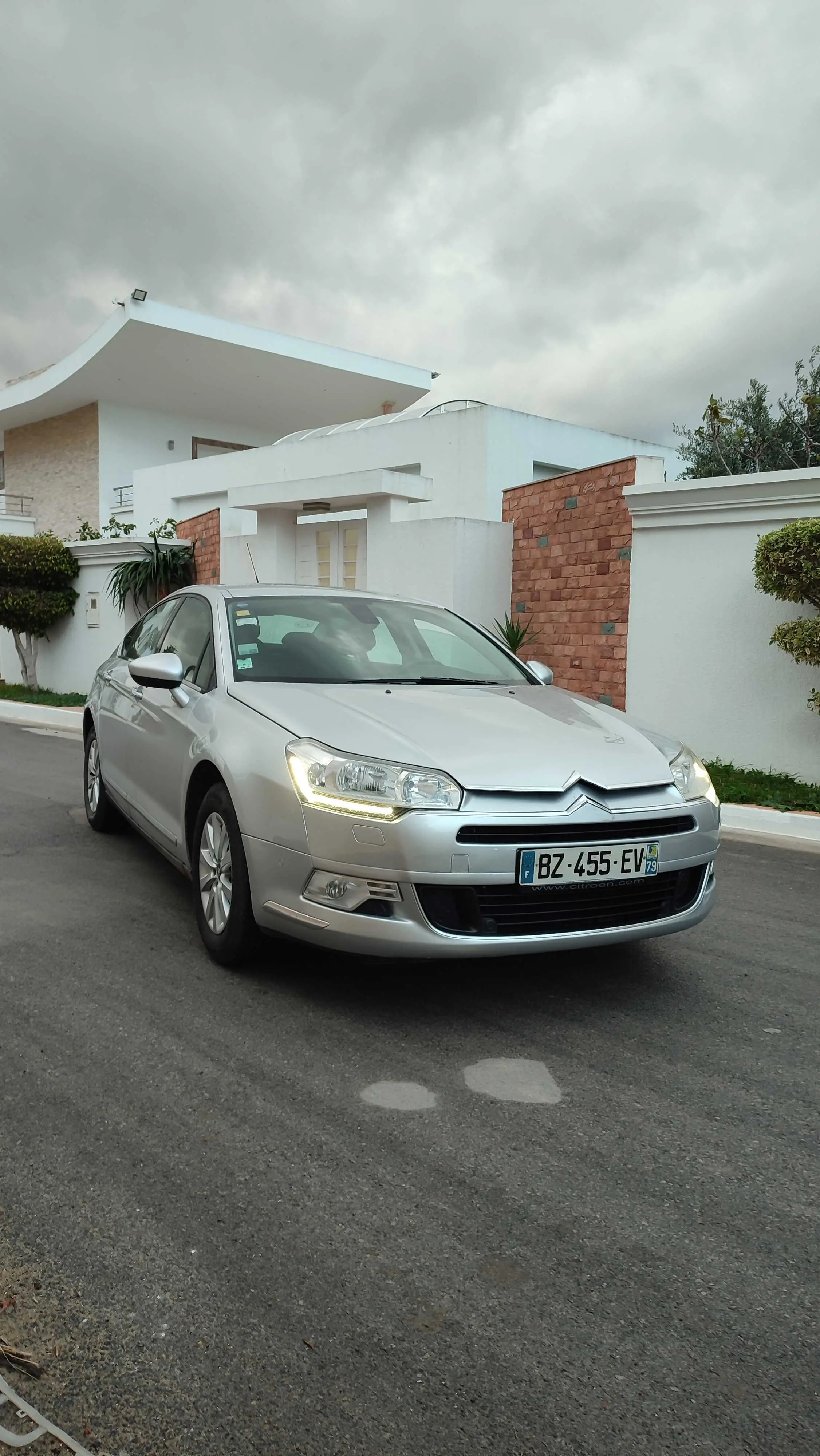  CITROËN C5 EXCLUSIVE à Monastir - Photo 2