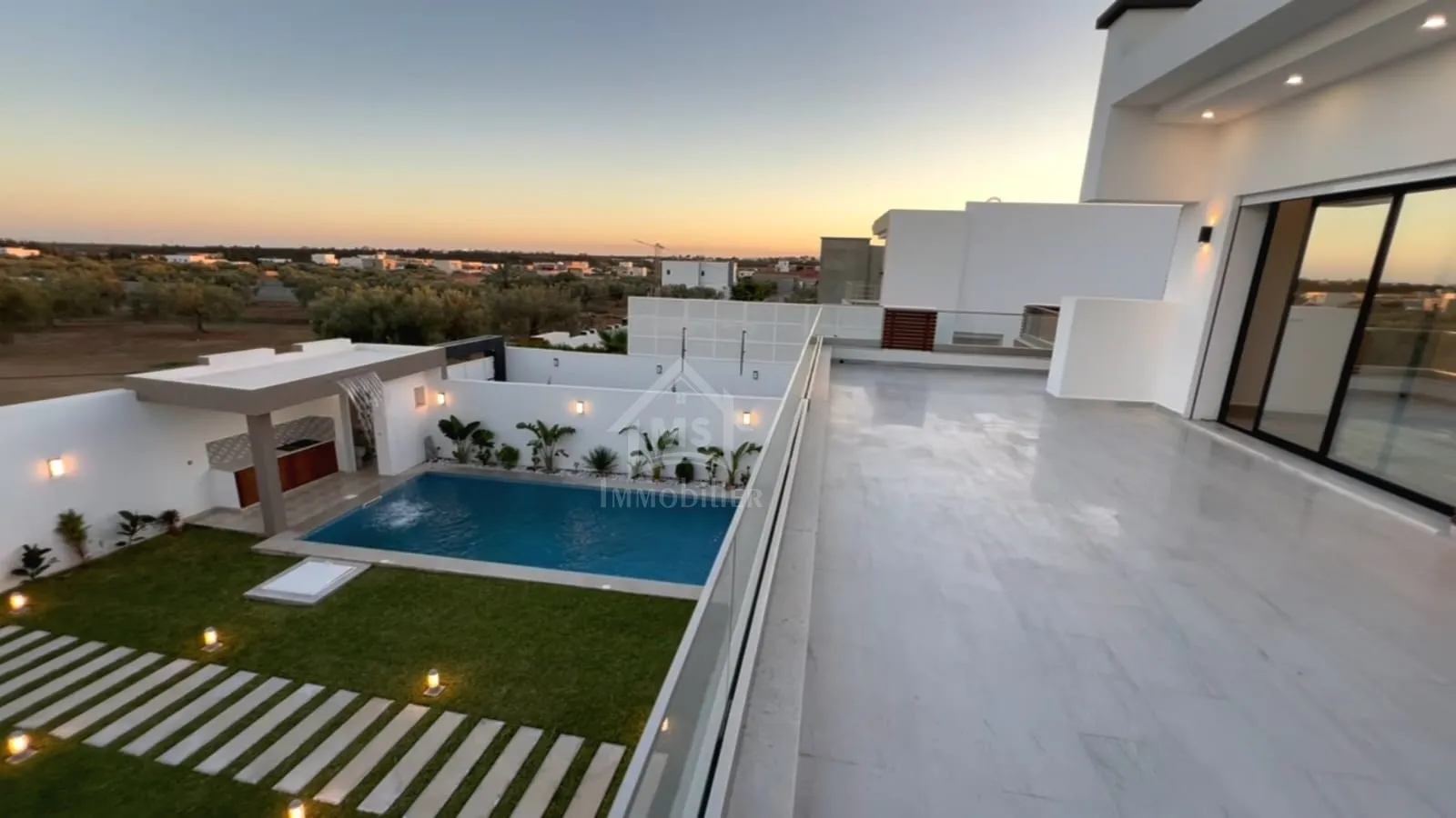  Villa S+4 toute neuve avec piscine à vendre à Hammamet Sud 51355351 à Nabeul - Photo 3
