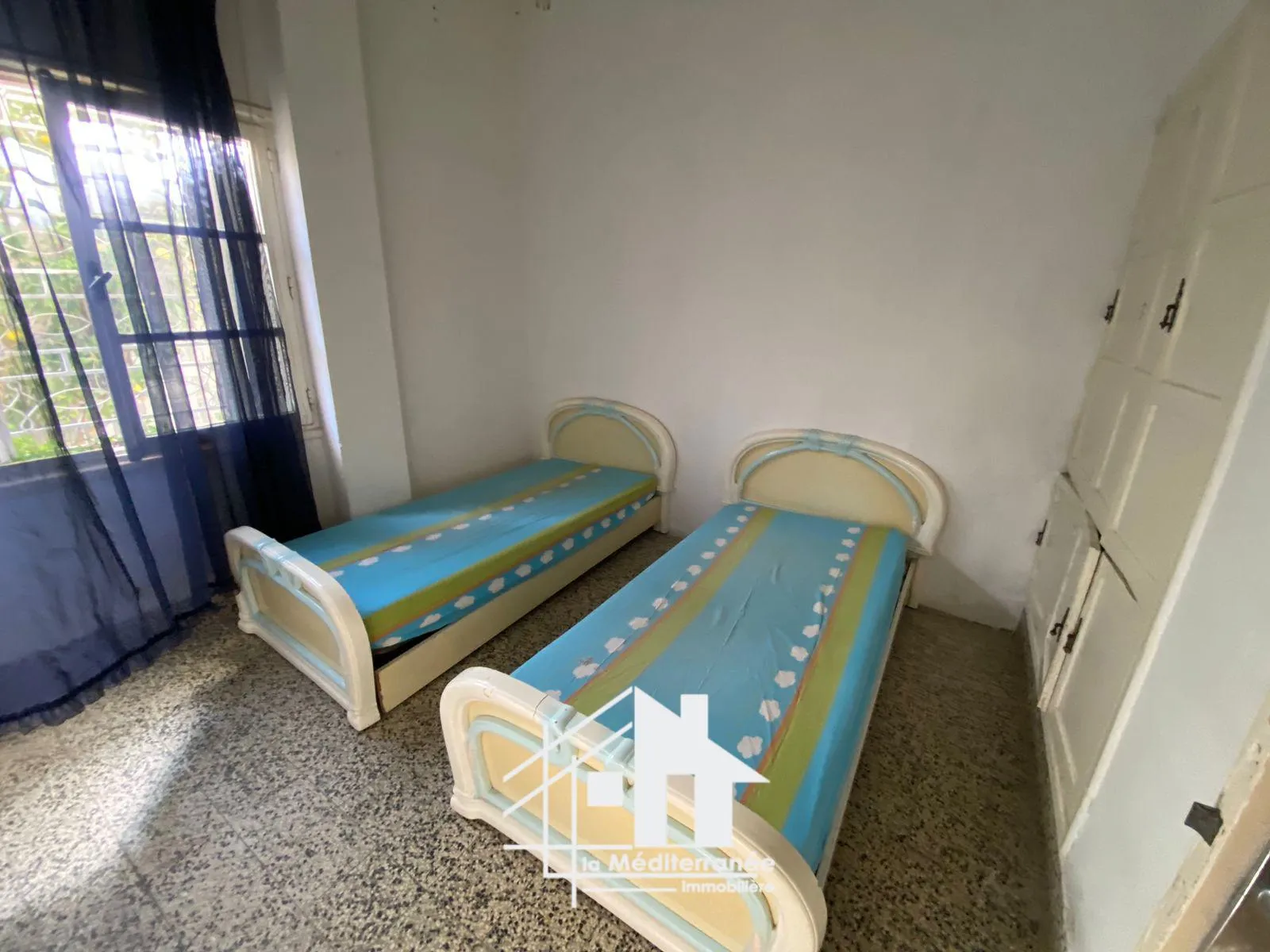  Etage de villa S+2 meublé au 20 mars Bardo à Tunis - Photo 3