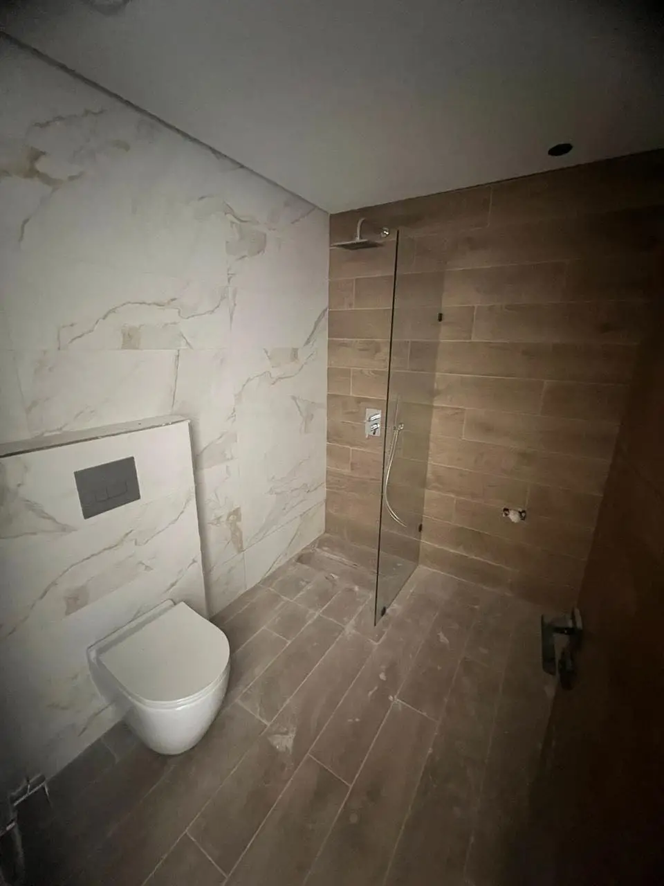  A louer local 500 m² superficie situé à akouda 