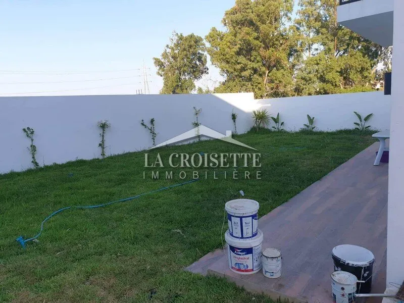  Villa S+4 à La Soukra MVL1290 