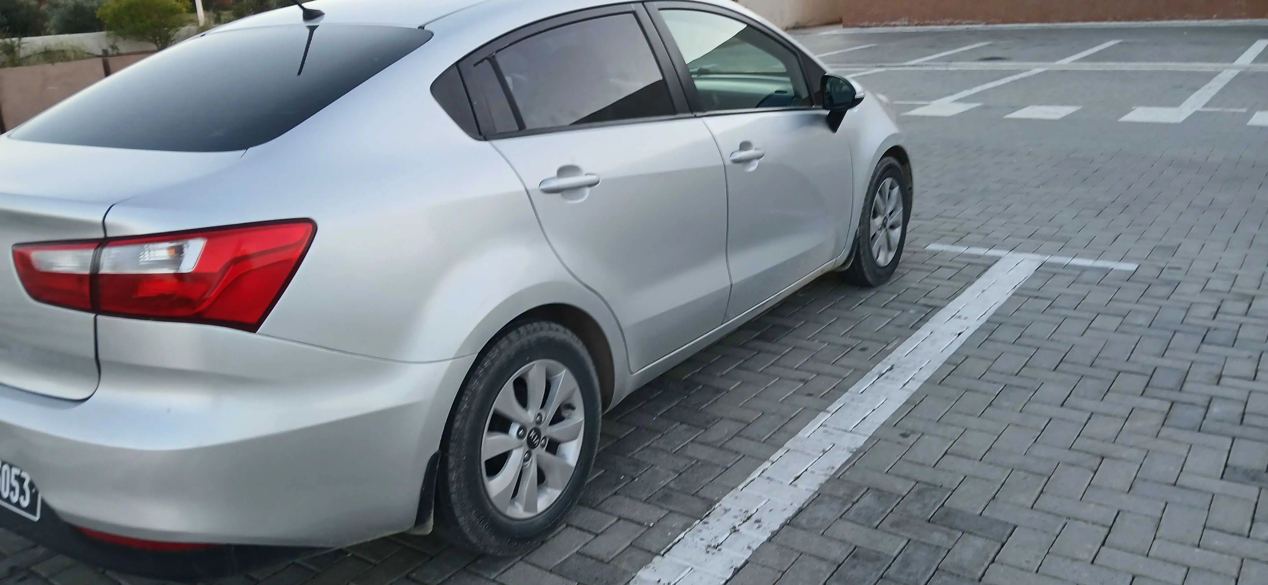  Kia ria model 2015 à sousse - Photo 2