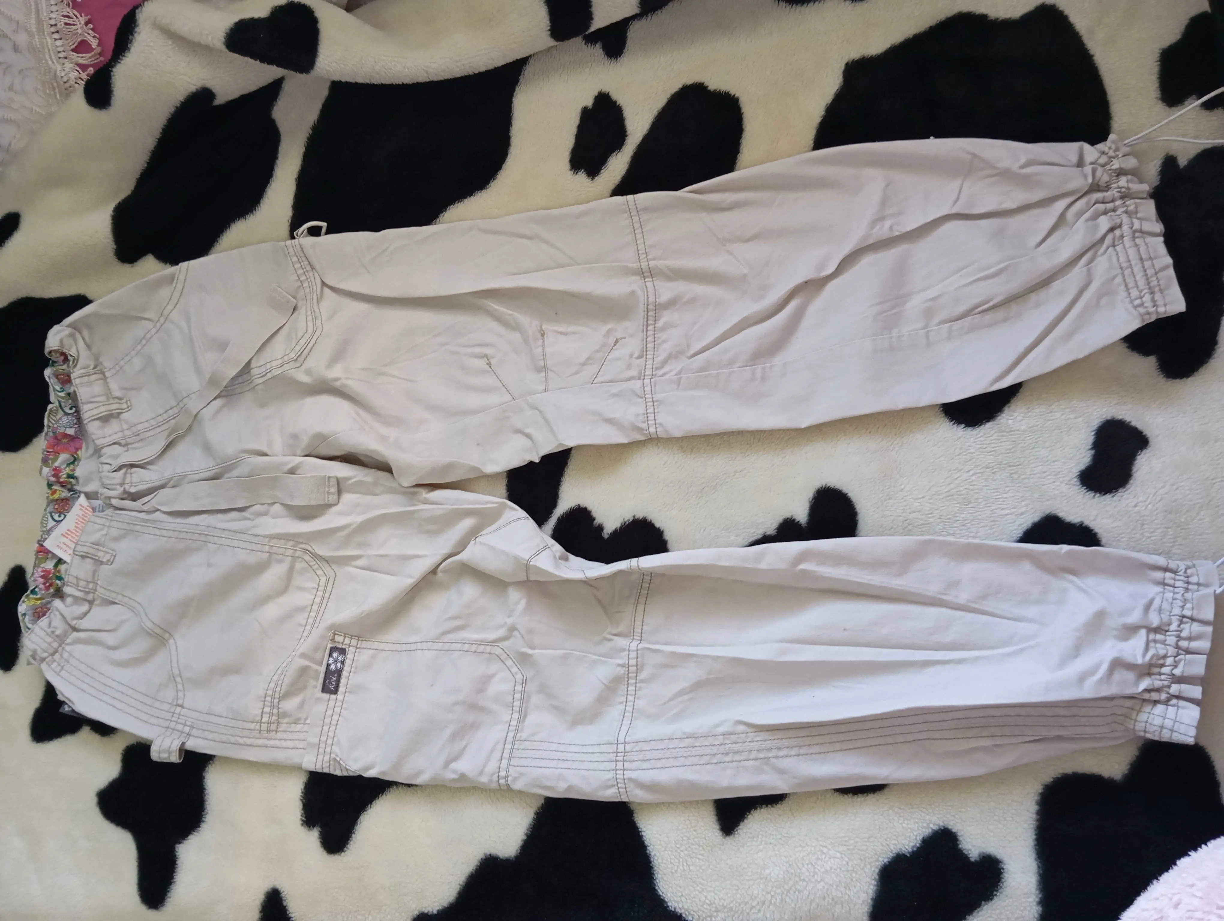  Des pantalons fille comme neuf à Tunis - Photo 3