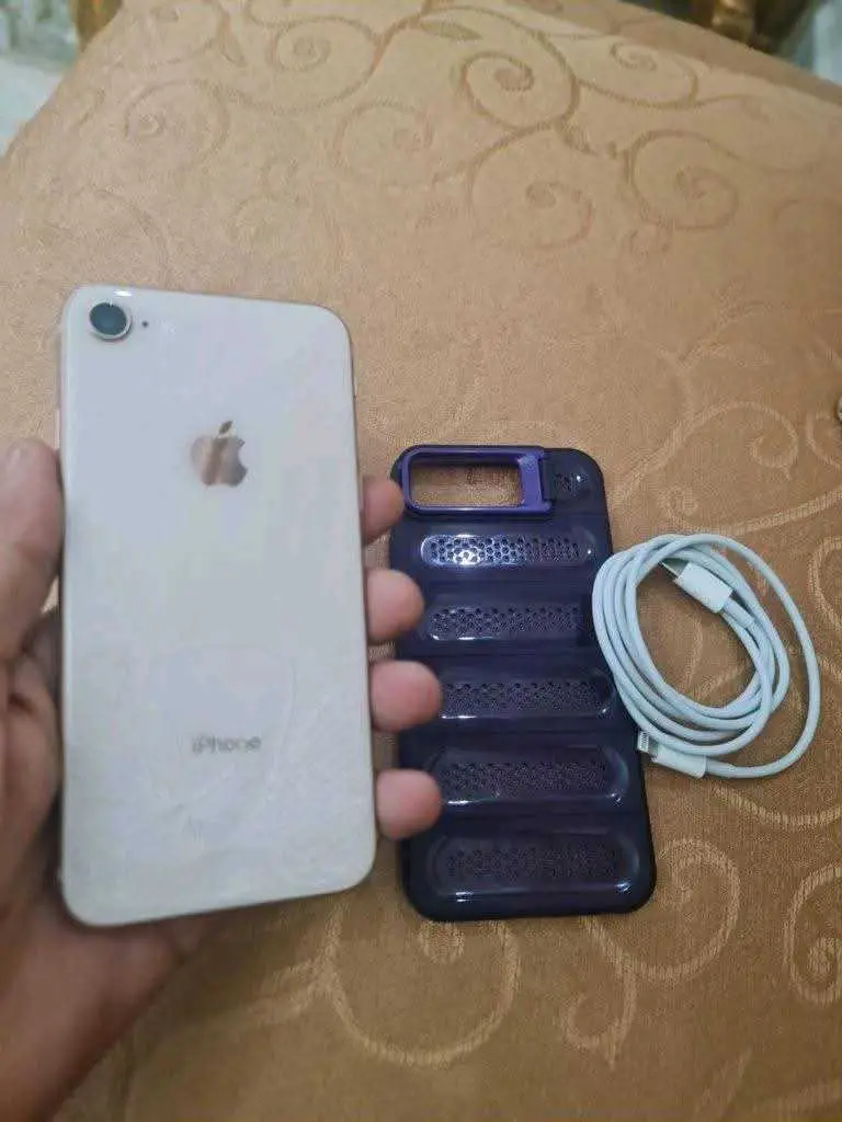  iphone 8 à Manouba - Photo 3
