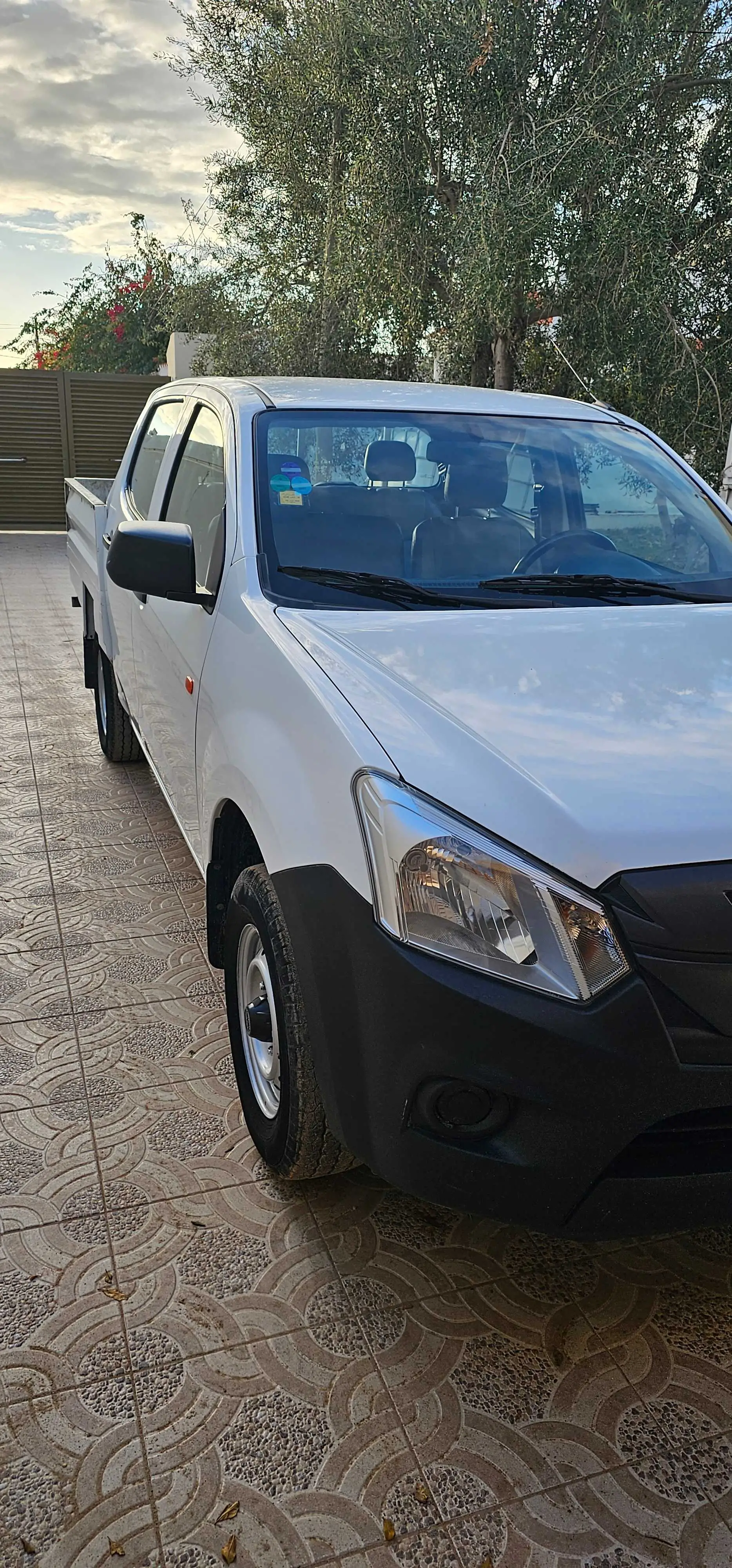  Isuzu dmax à Sfax - Photo 2