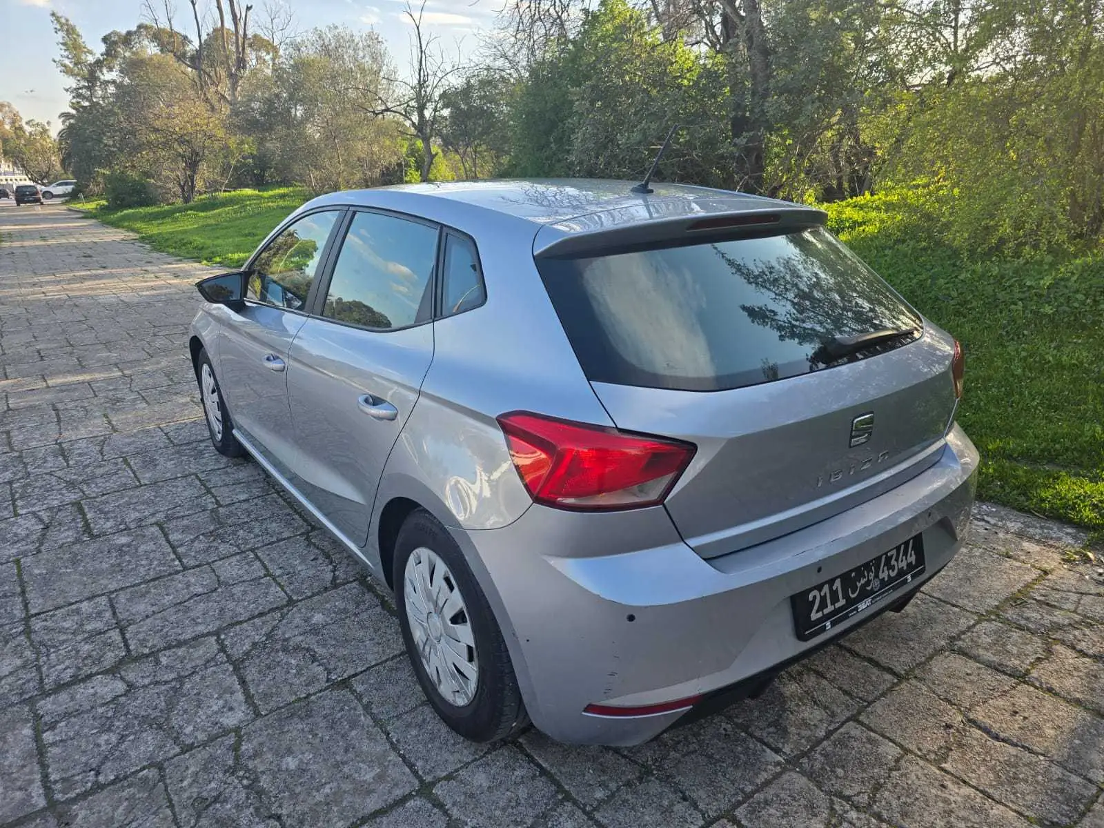  CHEVROLET SONIC PREMIÈRE MAIN EN TRÈS BON ÉTAT 