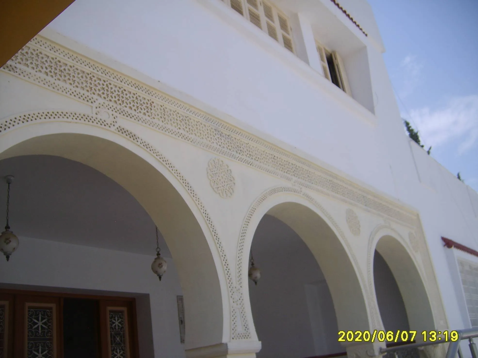  MAISON FAMILIALE 