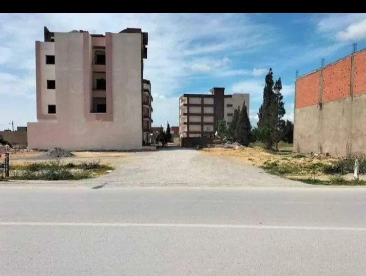  Studio inachevé RDC a vendre kelibia 