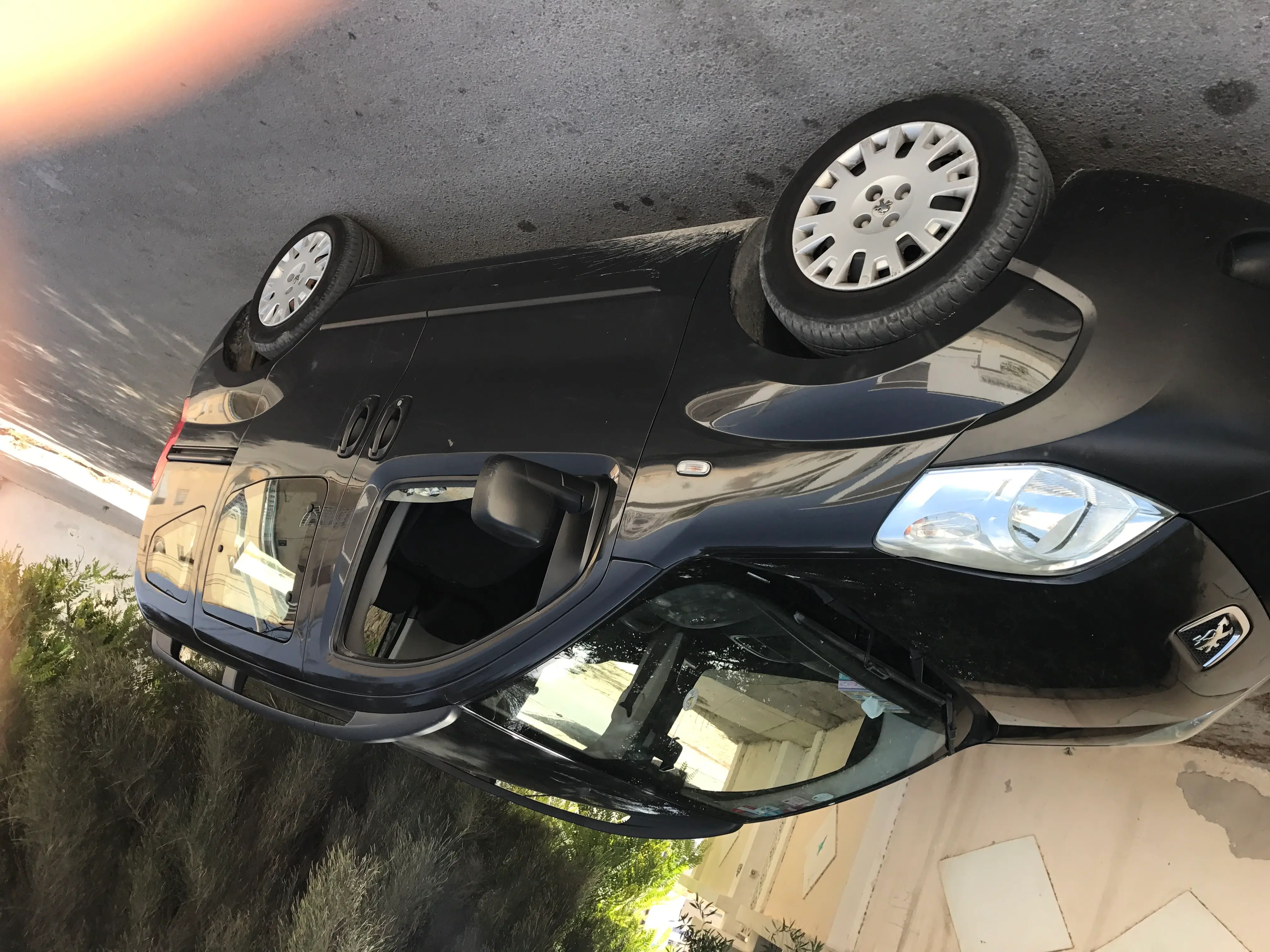  Divers Pièces et accessoires pour Peugeot 3008. TEL ;51670816. 