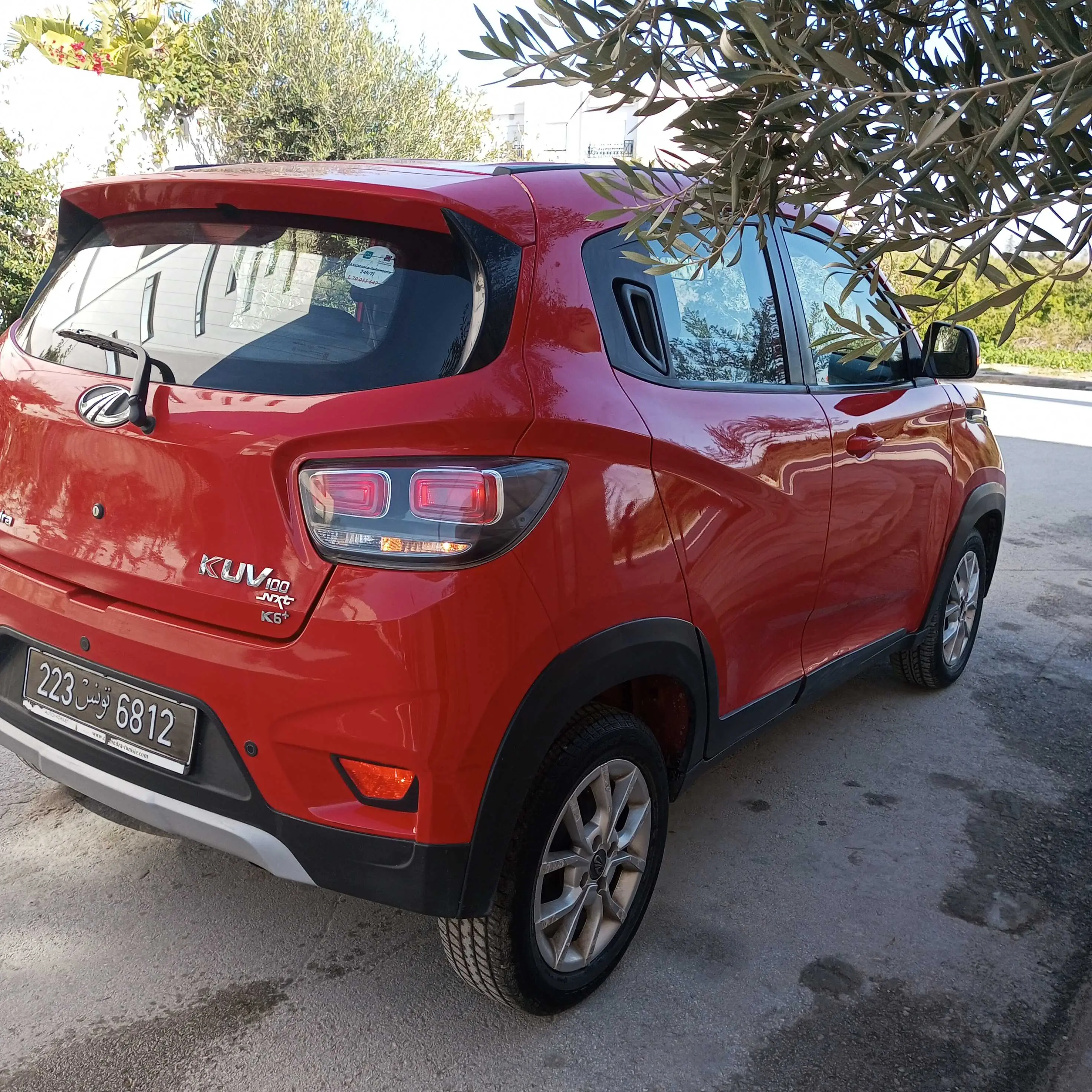  Mahindra kuv 100 k6+ à Ariana - Photo 2