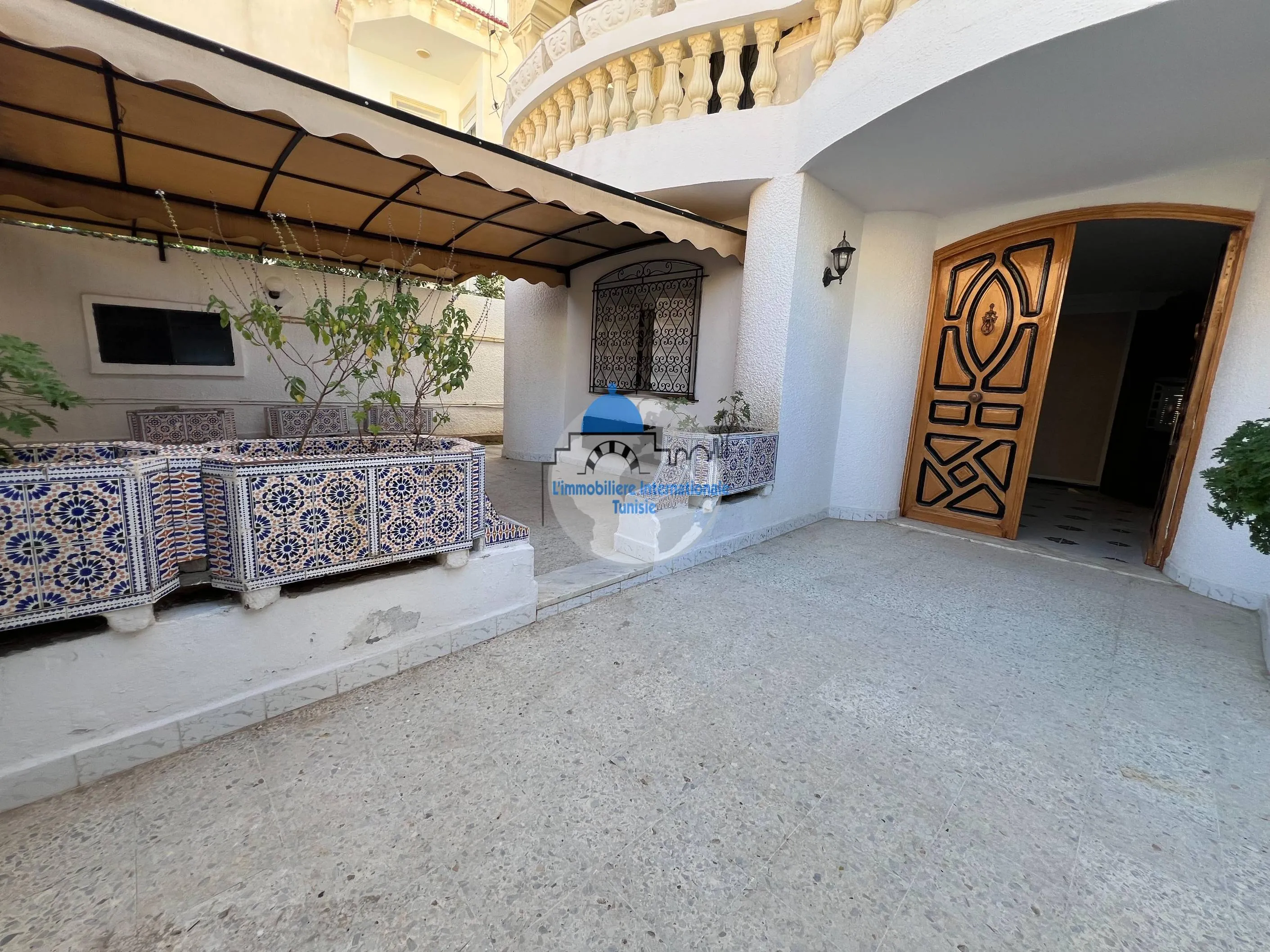  A louer un étage de villa à Khzema 