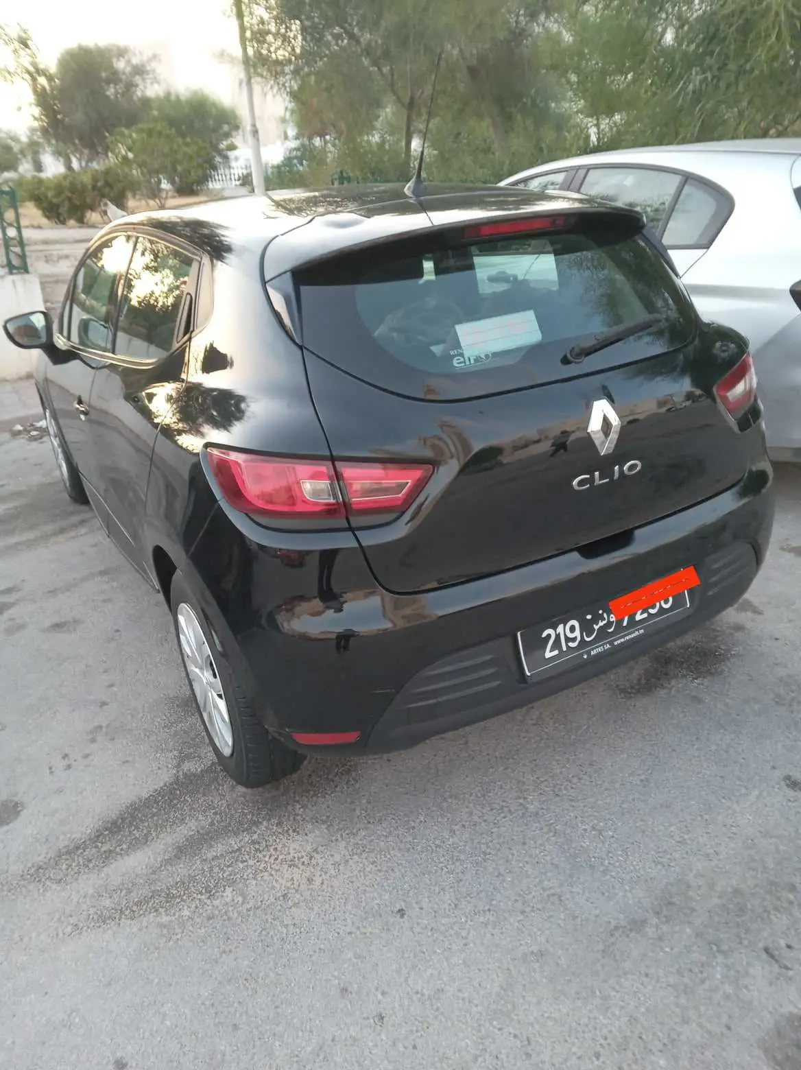  À vendre où échange Clio dynamique 1ère main tél 98679652 à Ariana - Photo 3