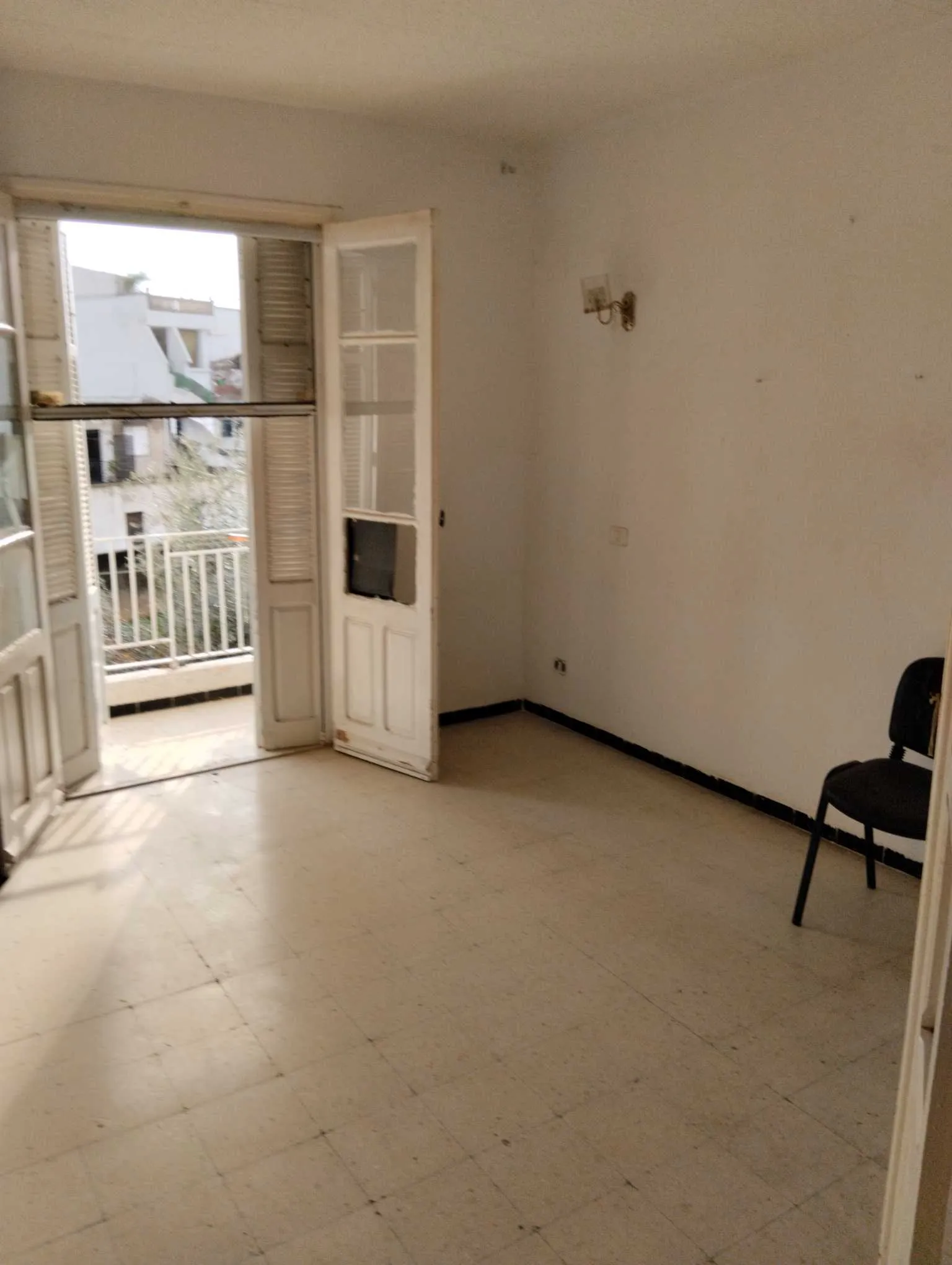  شقة للبيع à Tunis - Photo 3