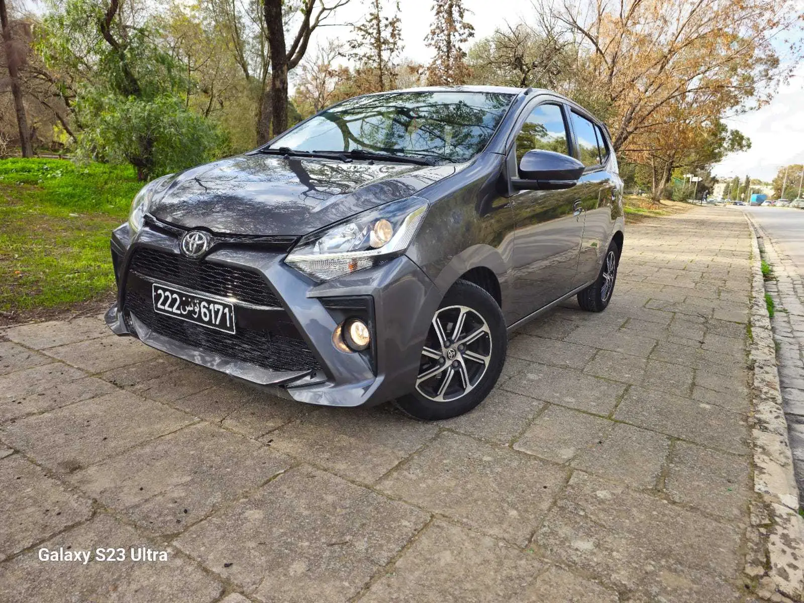  HYUNDAI i 20 HIGH GRADE PREMIÈRE MAIN 