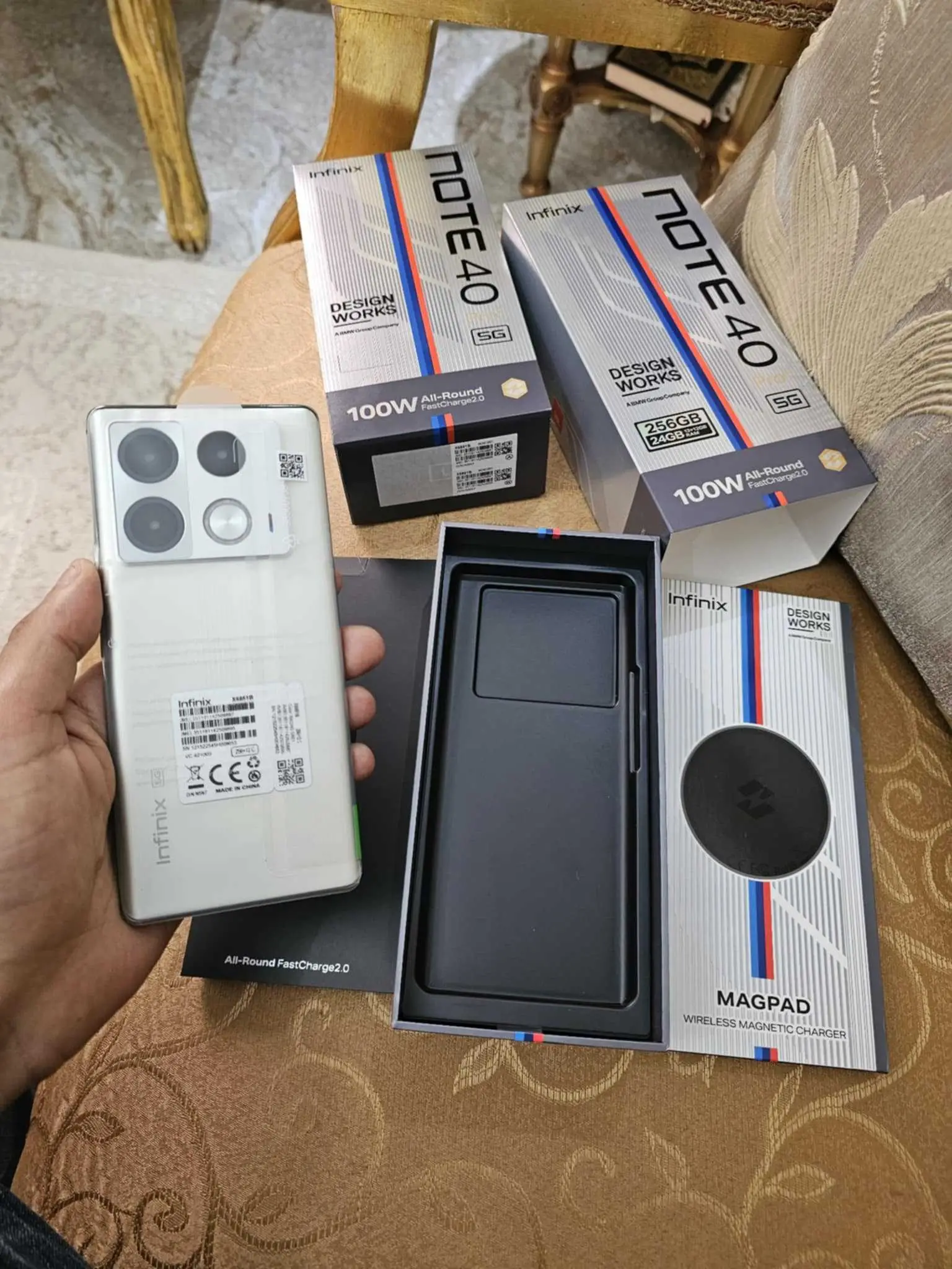  infinix note 40 pro plus 5g neuf ram 12g+12 stockage 256g à Manouba - Photo 3