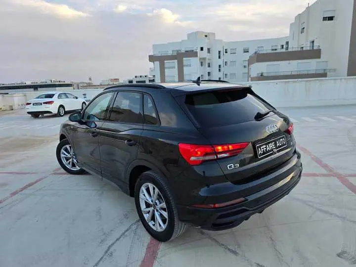  AUDI Q3 45 TFSI ESSENCE HYBRID ÉLECTRIQUE à Tunis - Photo 2