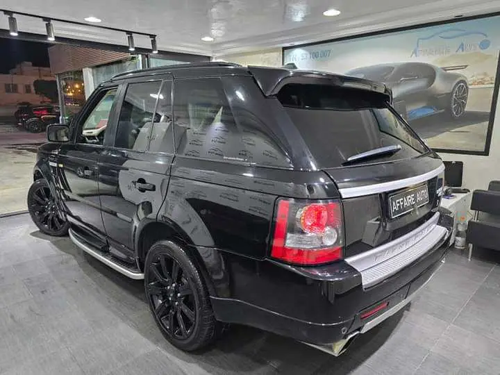  RANGE ROVER SPORT HSE à Tunis - Photo 3