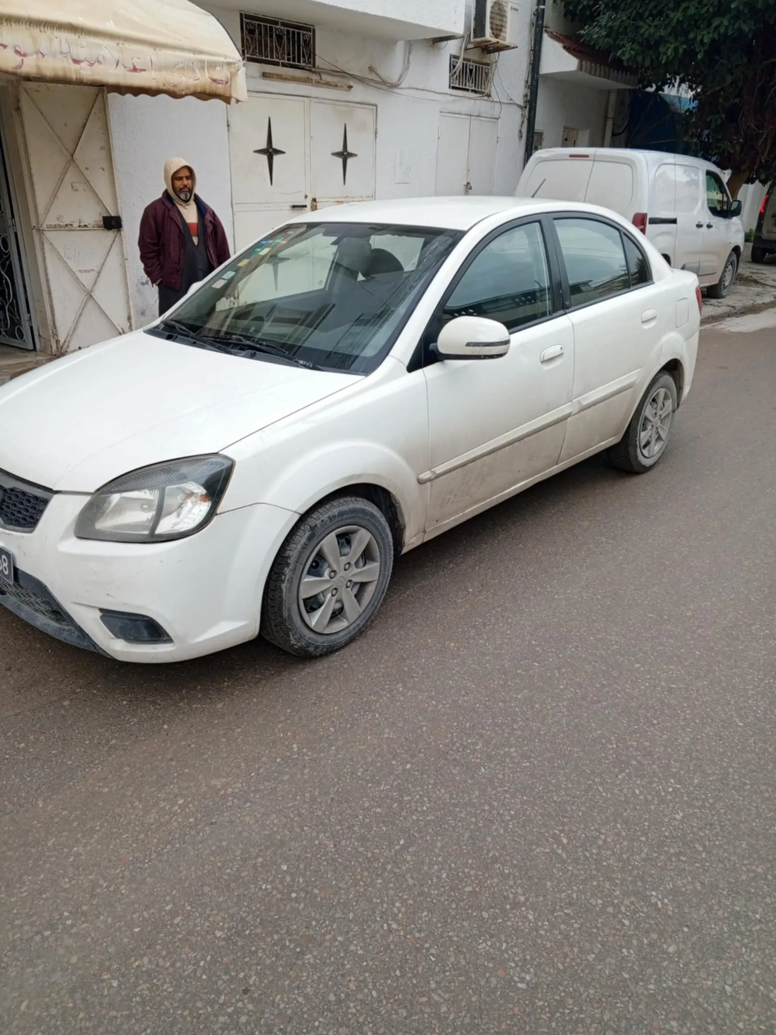  KIA RIO EN BONNE ETAT à Ariana - Photo 2