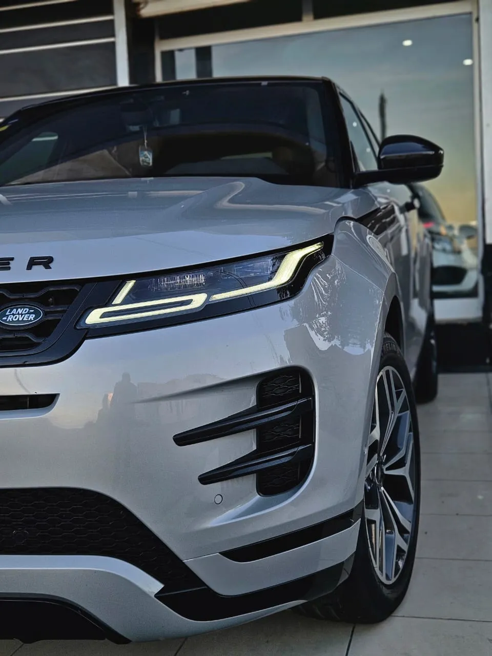  RANGE ROVER EVOQUE HSE R-Dynamic à Monastir - Photo 3