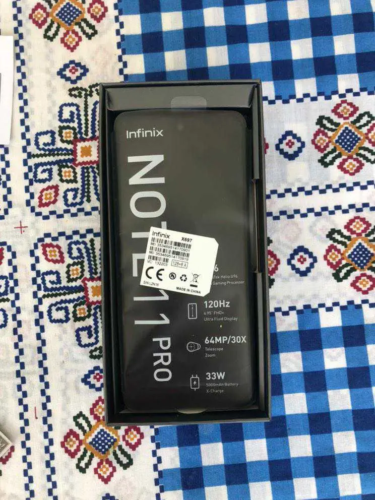  iPhone 16 Pro Max 256Go 512Go Cacheté Garantie 