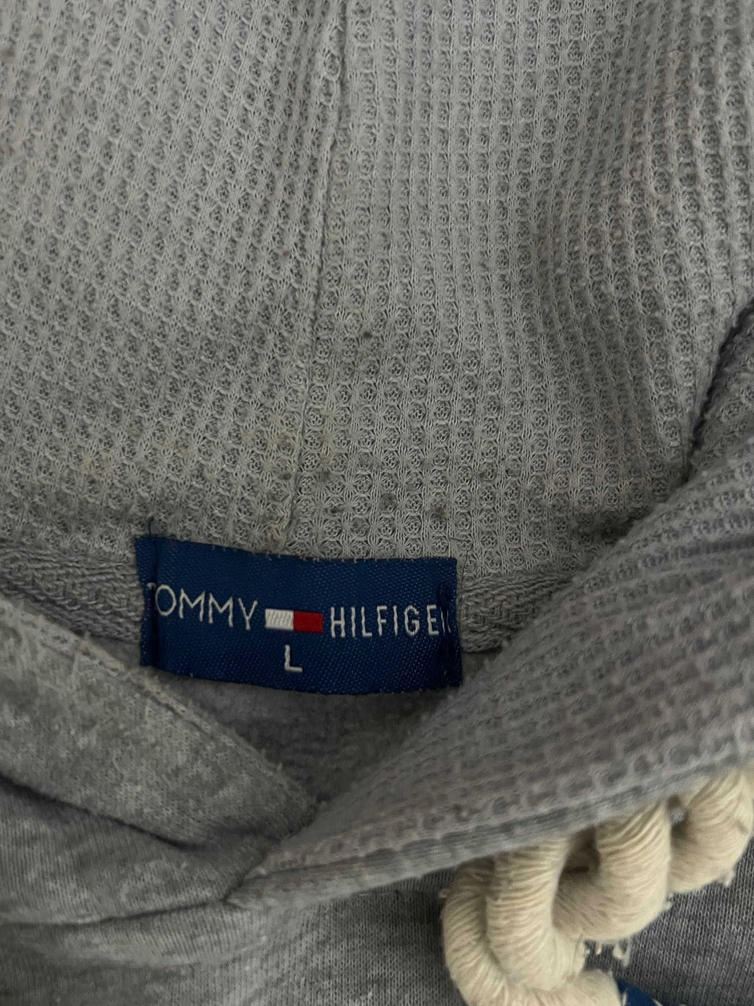  Grey hoodie taille L Tommy à Tunis - Photo 2