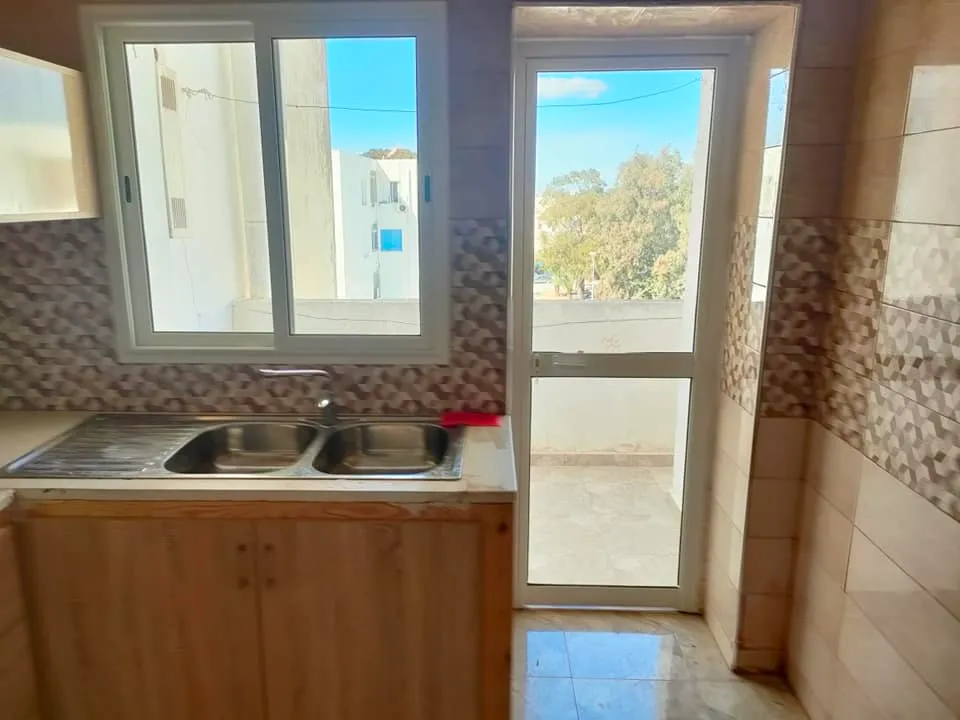  À Louer : Spacieux Appartement S+3 à Mourouj 6 