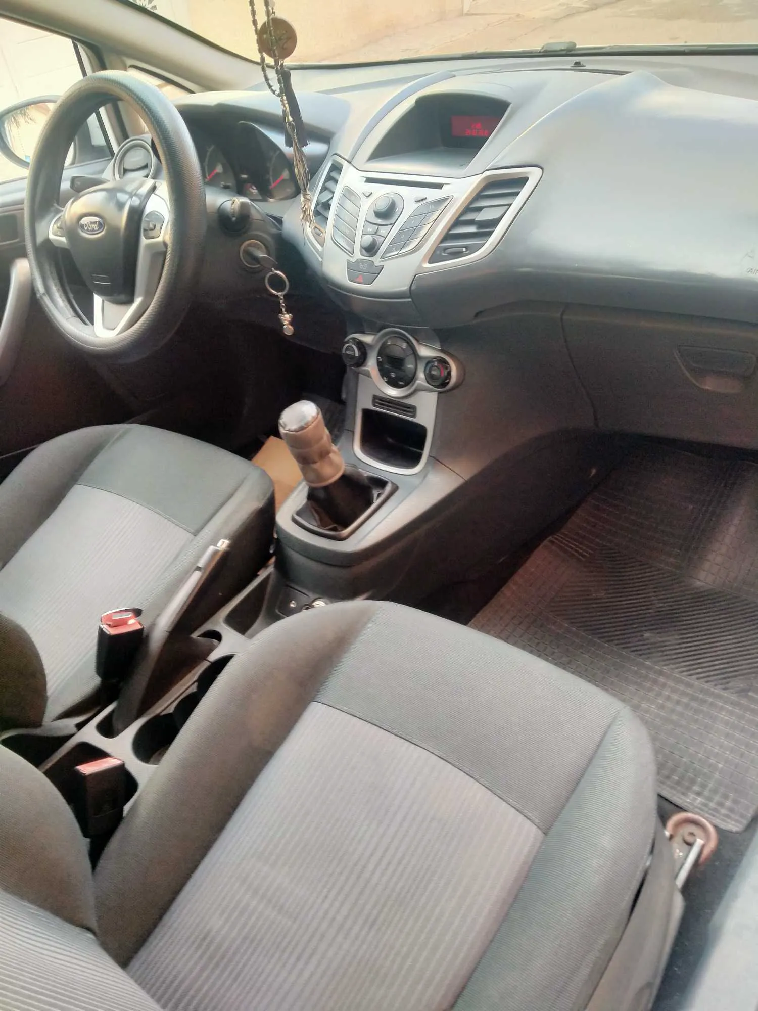  À vendre Ford Fiesta Sport importée de France à Kasserine - Photo 3