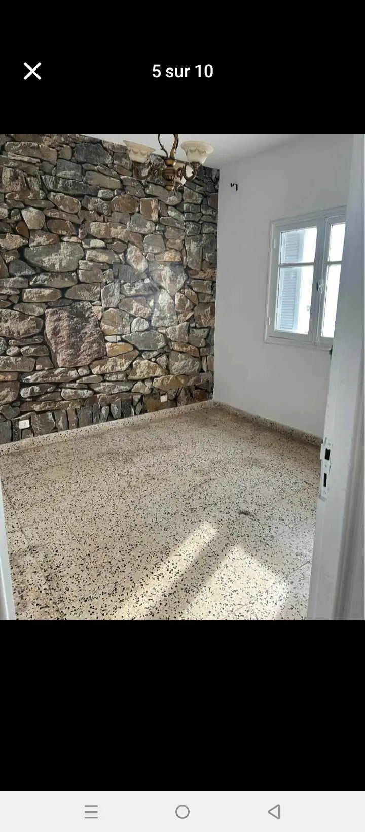  un appartement s+2 au 3éme étage(sans ascenseur)a louer situé a bardo cité errawdha en face station rfr à Tunis - Photo 2