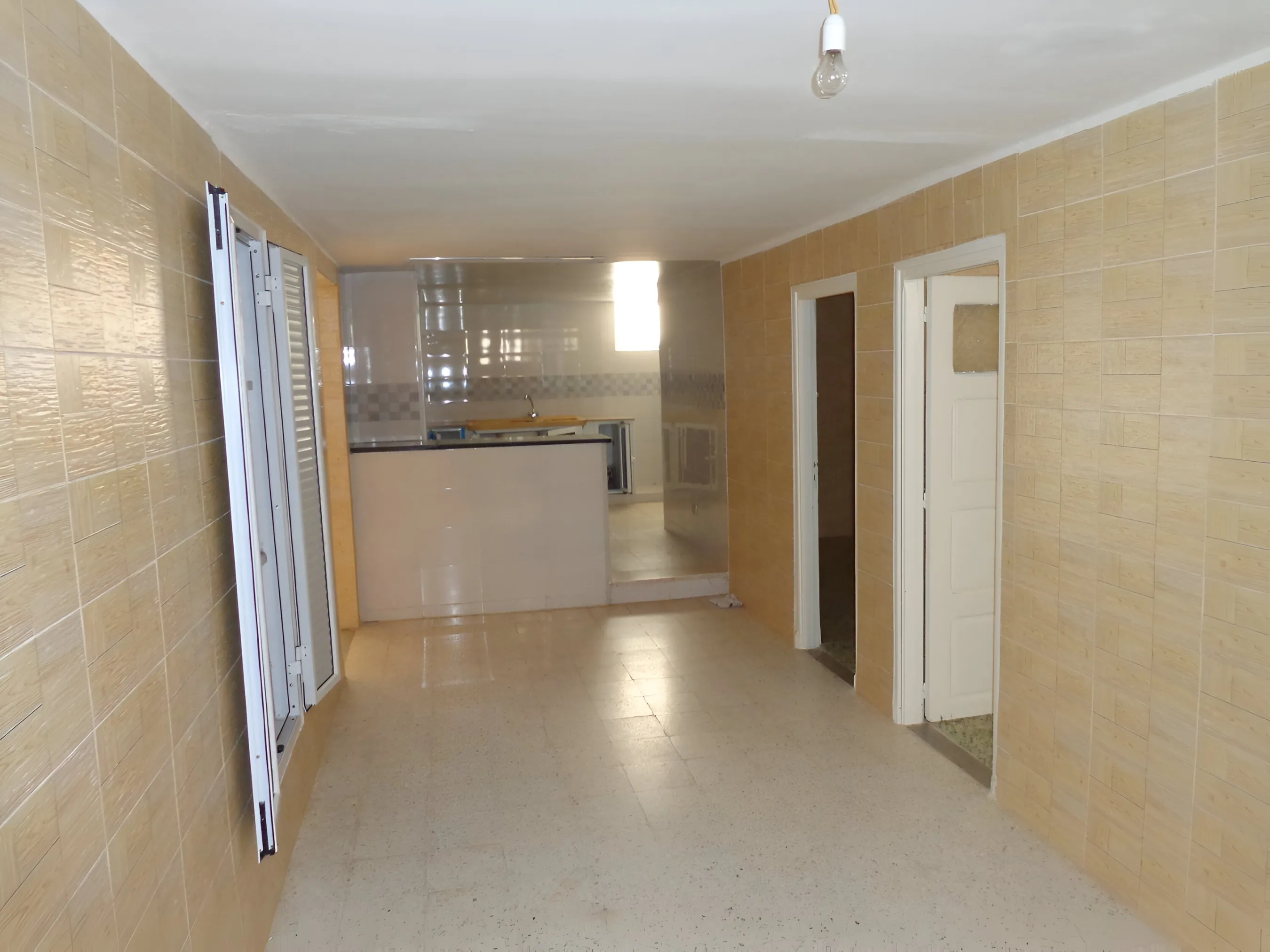  S plus 2 au sous sol prés de collège sahloul à sousse - Photo 2